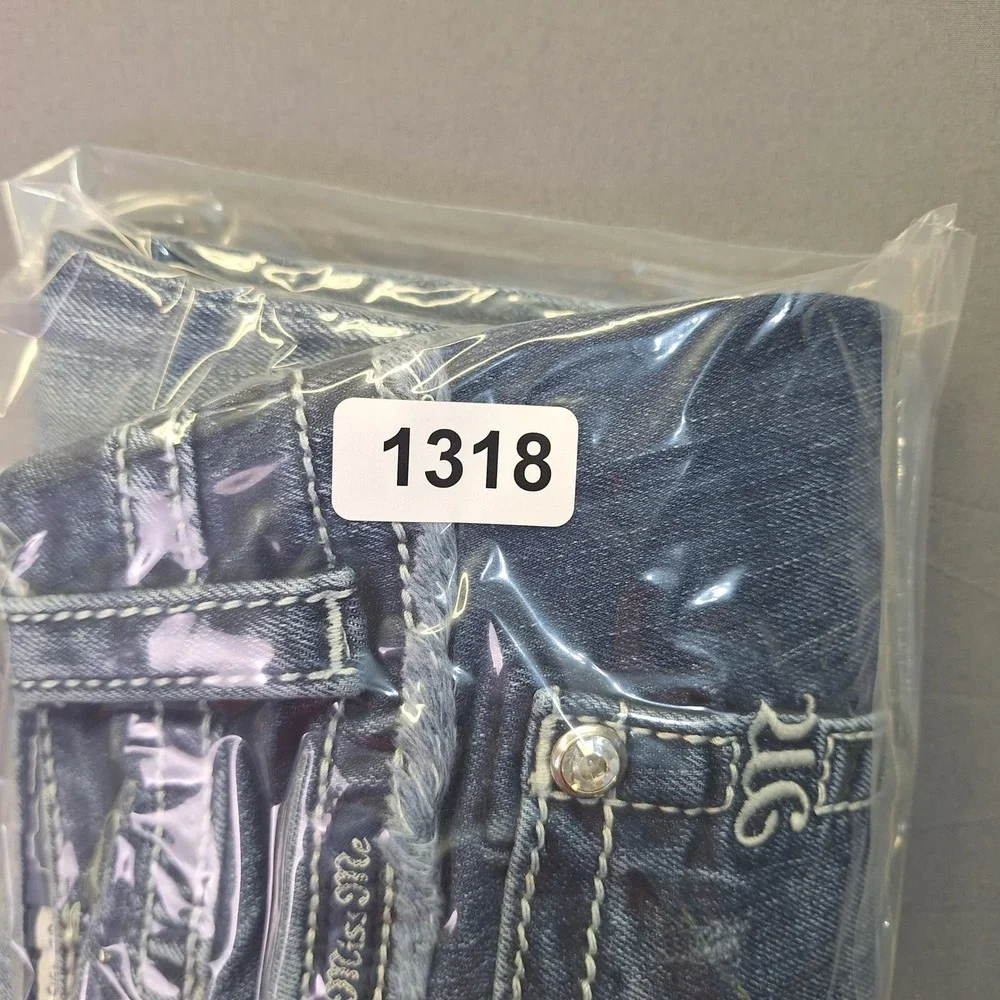 Miss Me Signature Bootcut Jeans Medium Wash Sequin Embroidered JP7765B Size 30